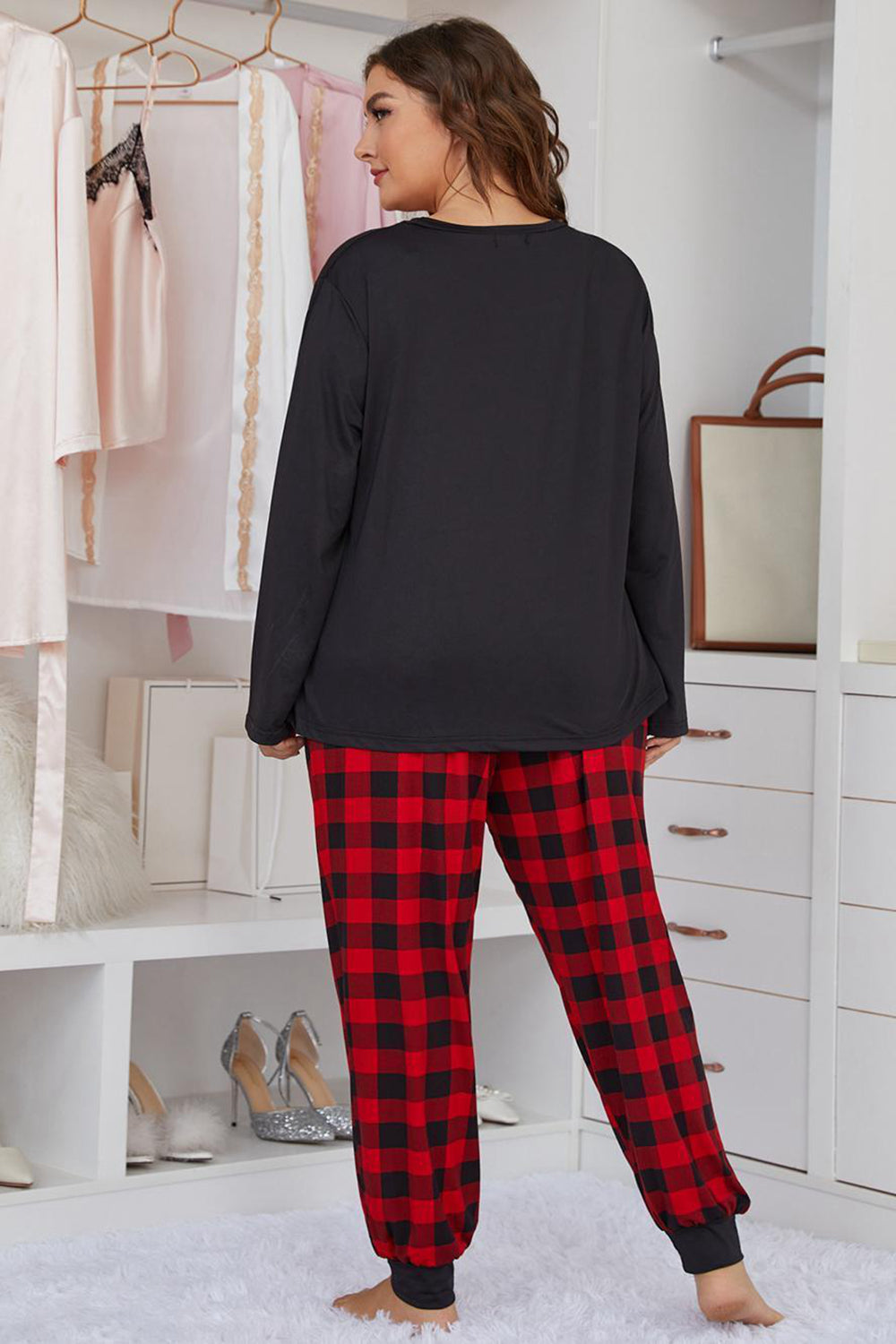 Plus Size Heart Graphic Top and Plaid Joggers Lounge Set