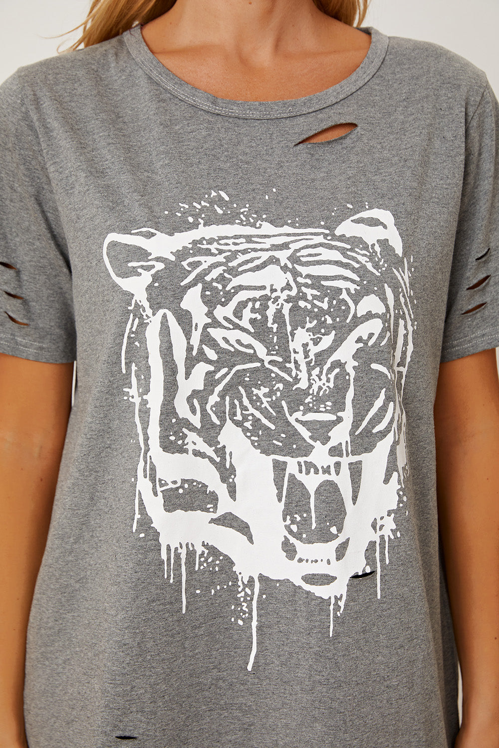 Distressed Tiger Graphic Short Sleeve T-Shirt